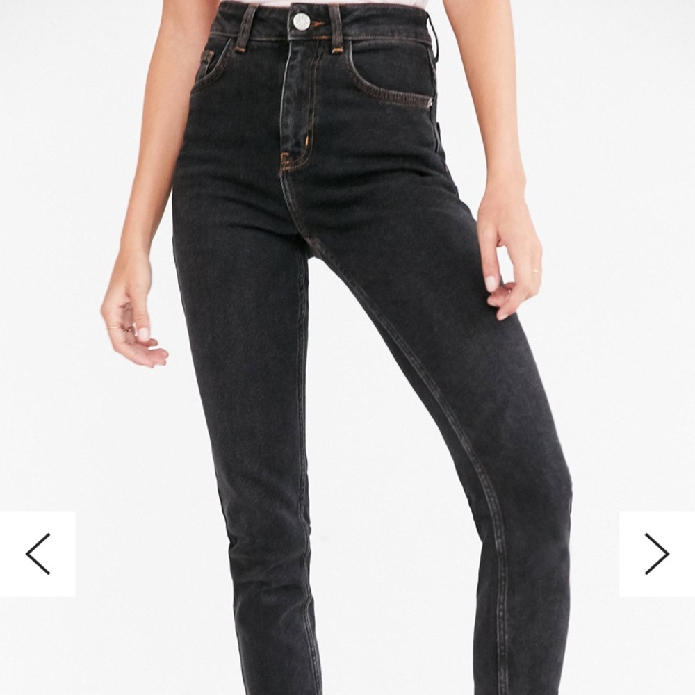 UO BDG Girlfriend High-Rise Jeans